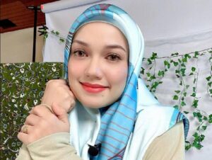 puteri_sarah_1623138589