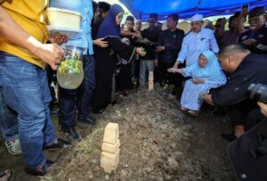 81690177232_TBSalahuddinAyub