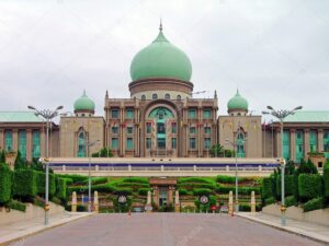 depositphotos_1393000-stock-photo-perdana-putra-in-putrajaya-malaysia