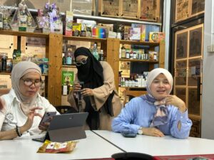 “Kami Tidak Terlibat!” – Dr. Azu Dedah Sebab Sebenar Pembatalan Program Ladies Retreat, Nafi Kaitan Dengan Isu E-Hati