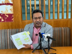 Najib Tak Pernah Ke AmBank Tapi Didakwa Salah Guna Kuasa? — Hujah Pembela Gegar Mahkamah!